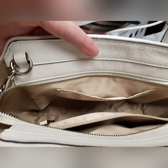 Used Twice - Excellent condition - Coach - Small White / Tan purse - Picture 5 of 7